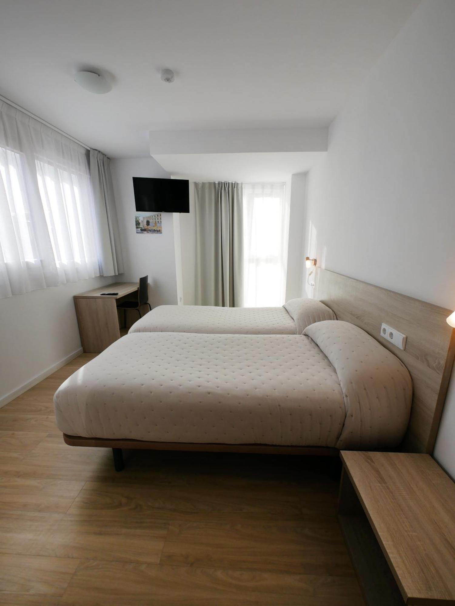 Hotel Myro Хихон Екстериор снимка