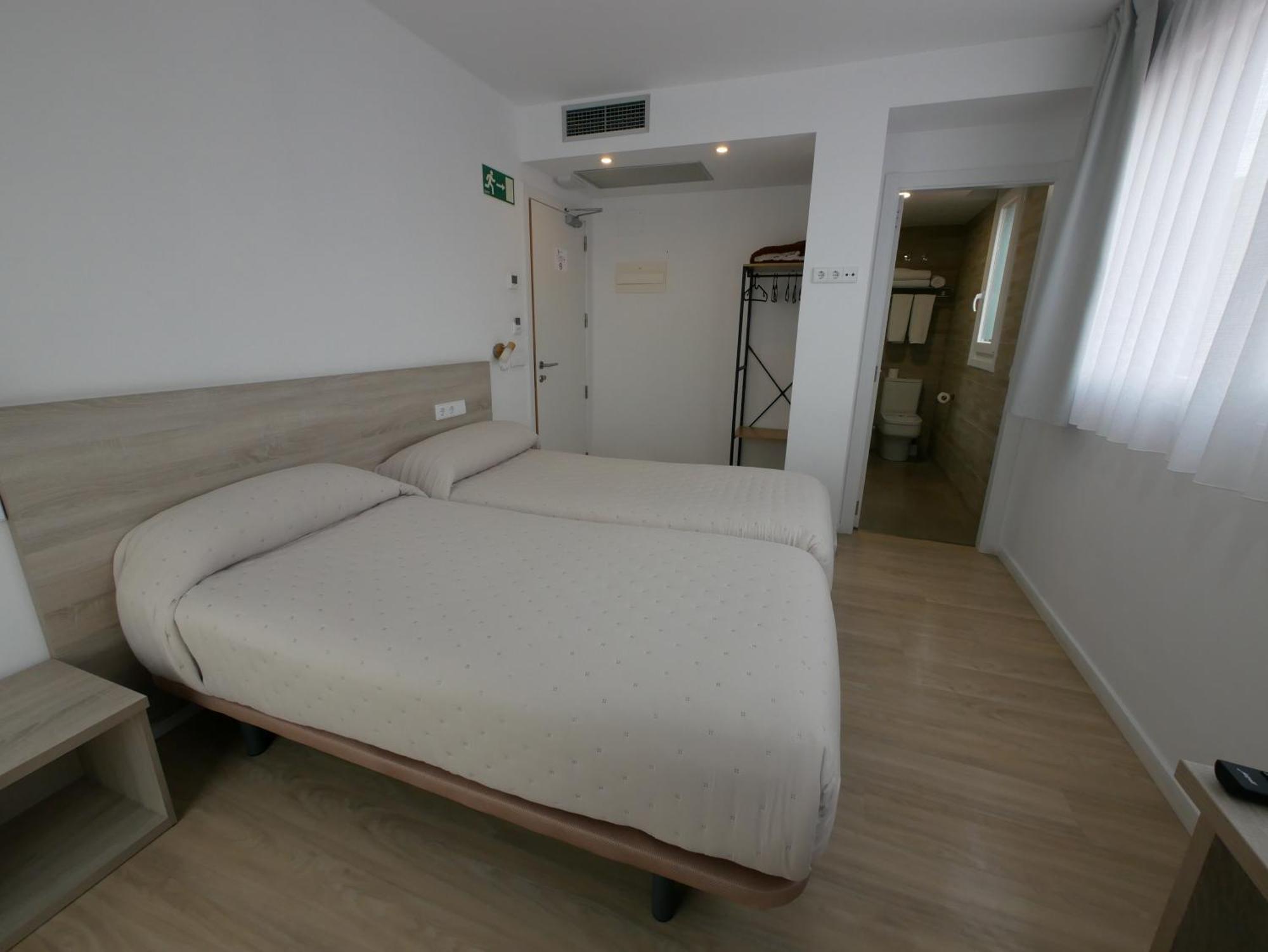 Hotel Myro Хихон Екстериор снимка