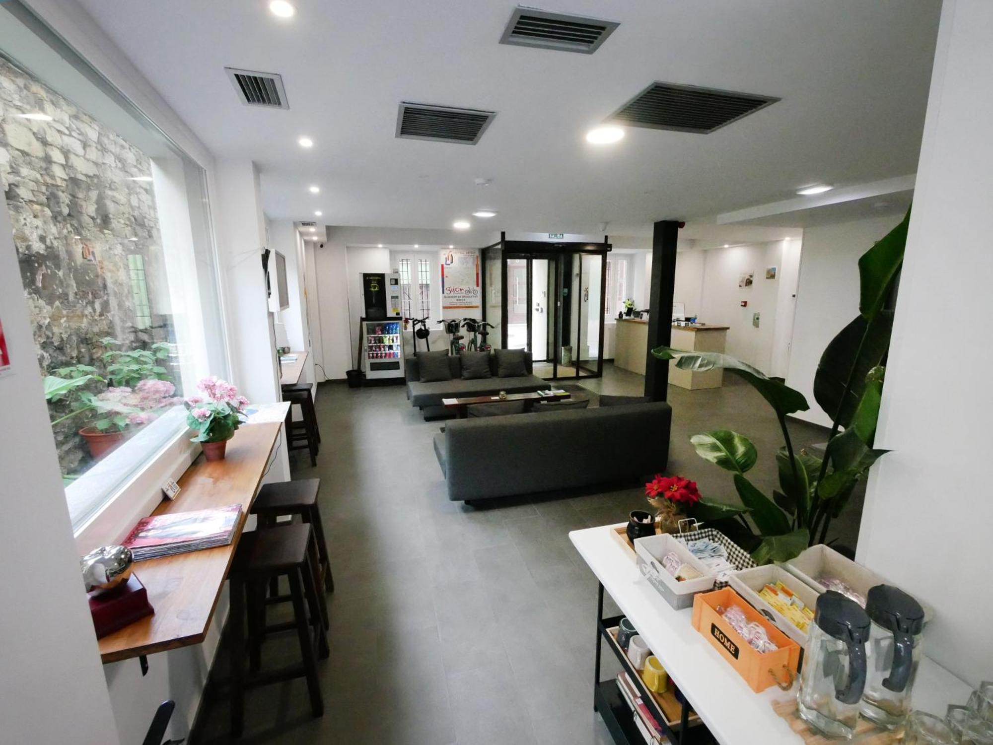 Hotel Myro Хихон Екстериор снимка