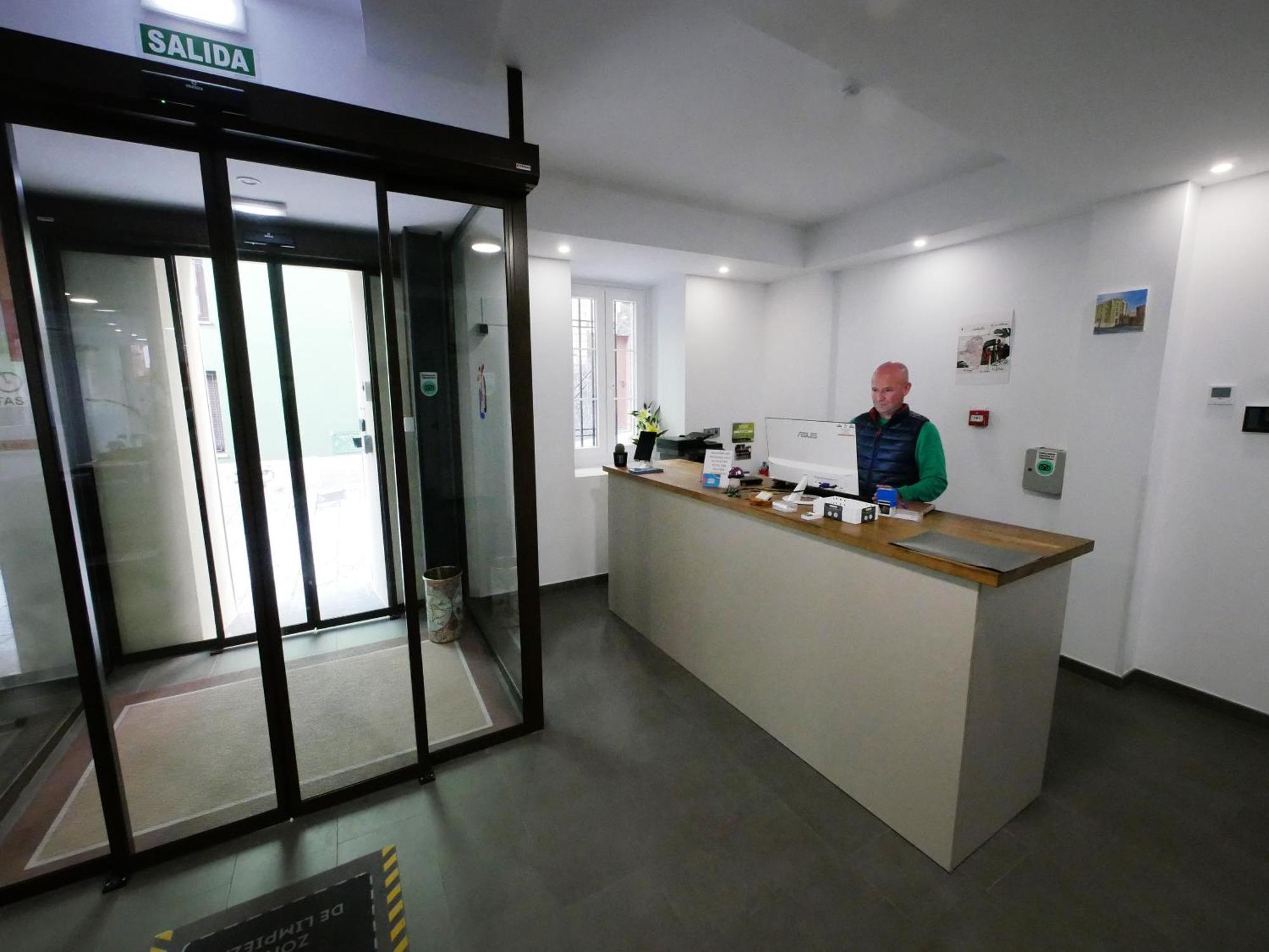 Hotel Myro Хихон Екстериор снимка