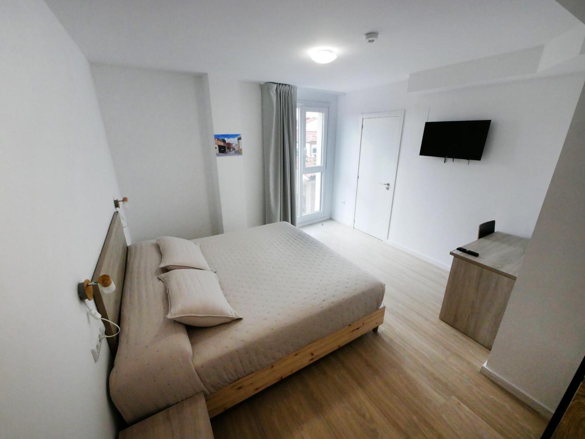 Hotel Myro Хихон Екстериор снимка
